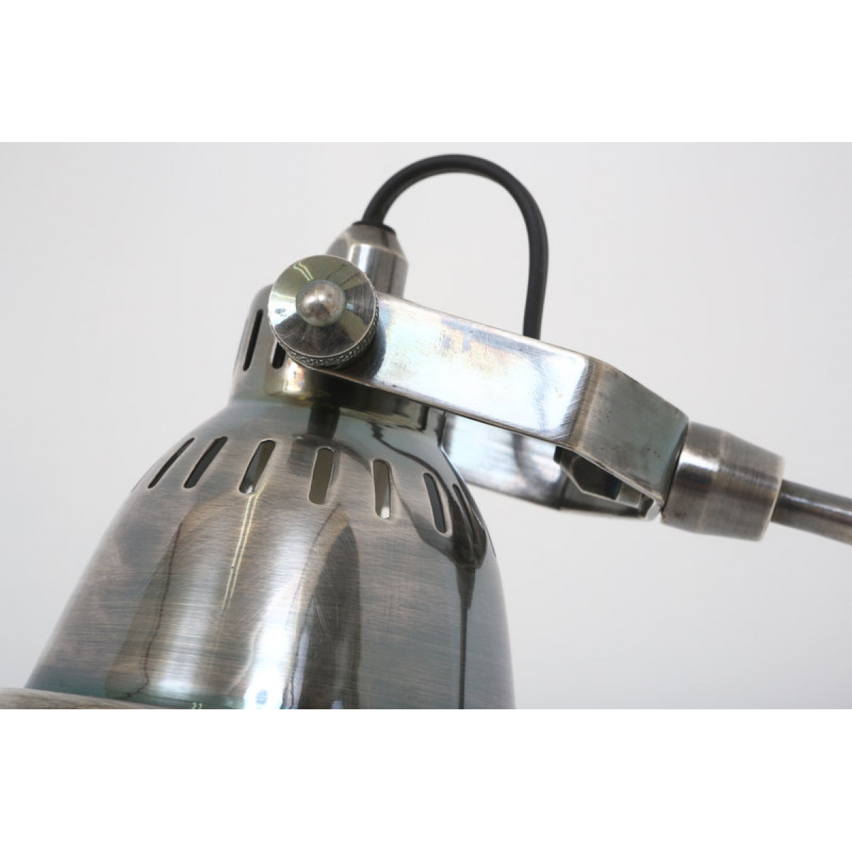 Industrie-Stehlampe Archer Antik-Silber